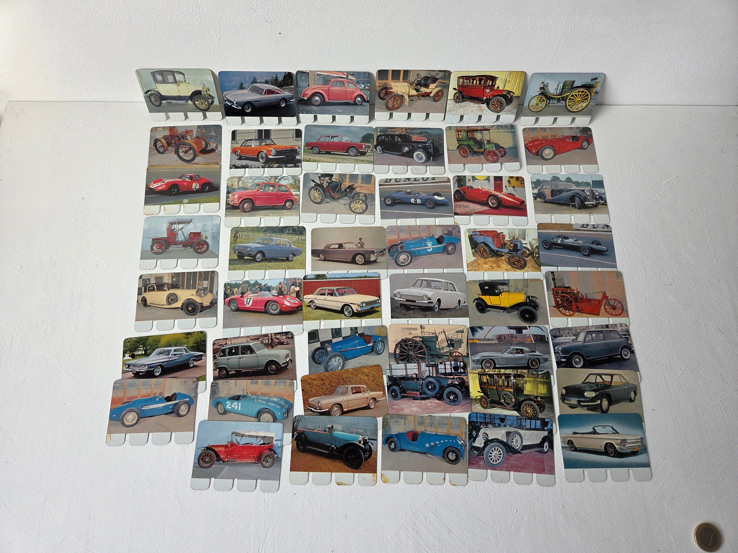 set metalen autoplaatjes met klassiekers