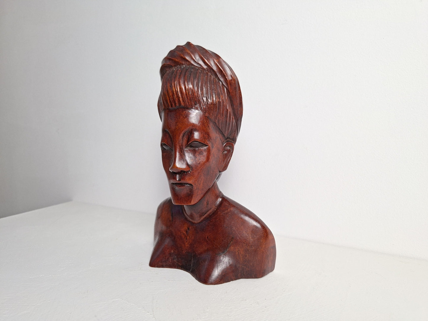 Indonesische houten buste