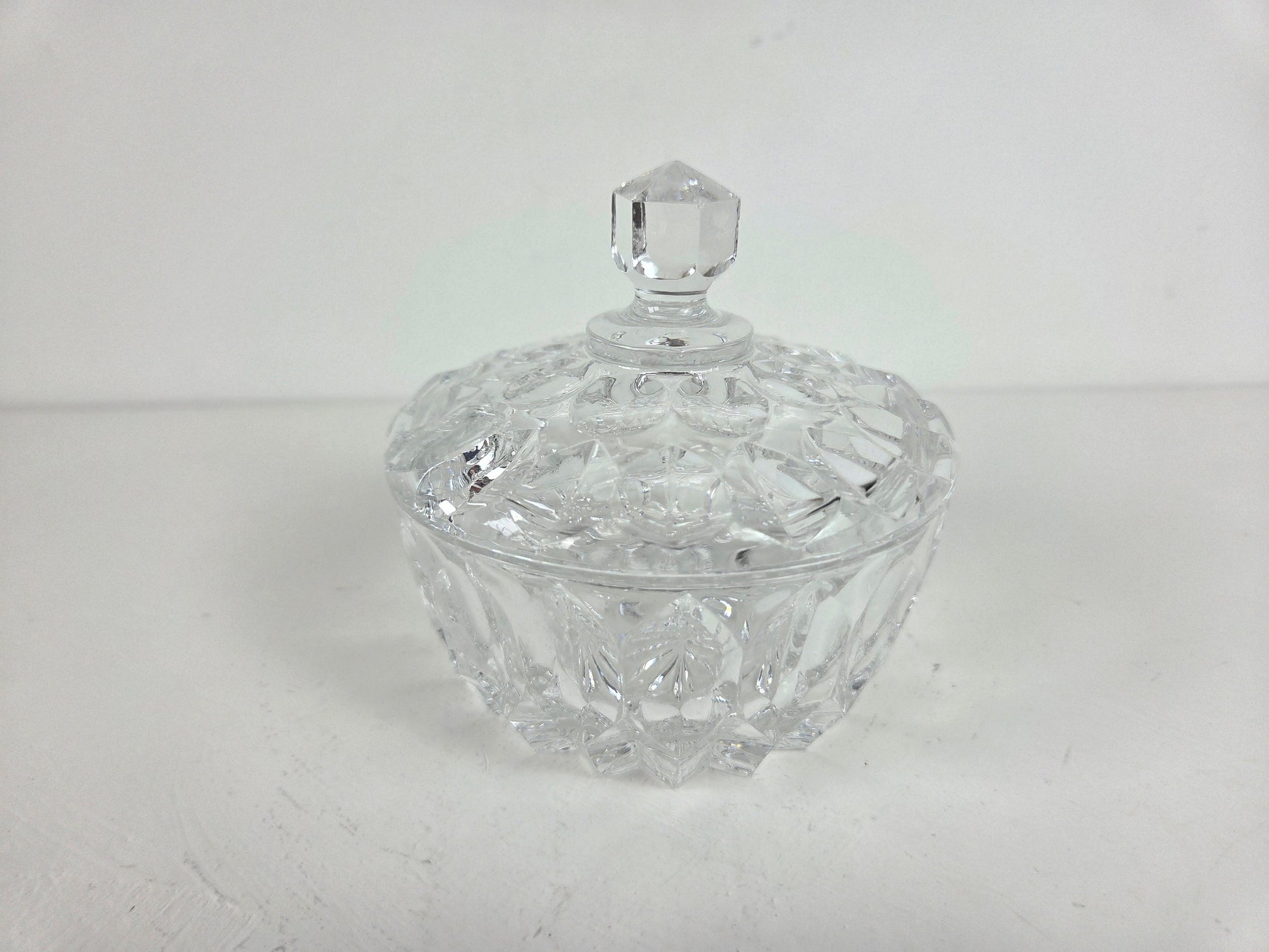 vintage-kristal-suikerpot-met-geslepen-patroon