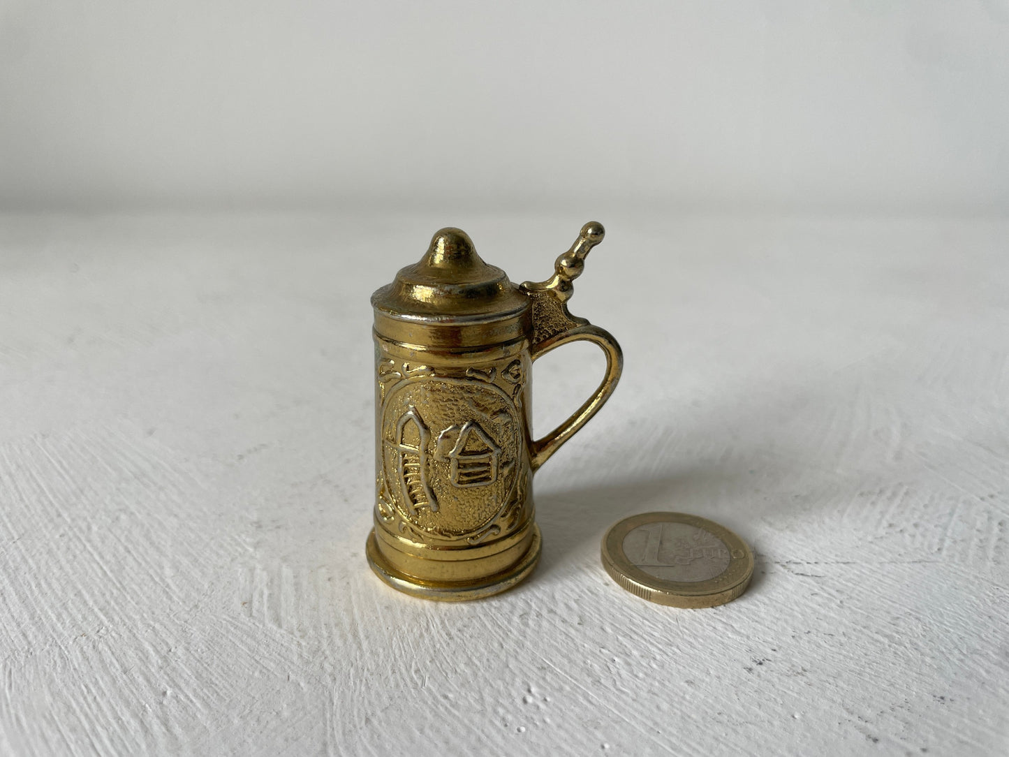 vintage miniatuur bierpul messing