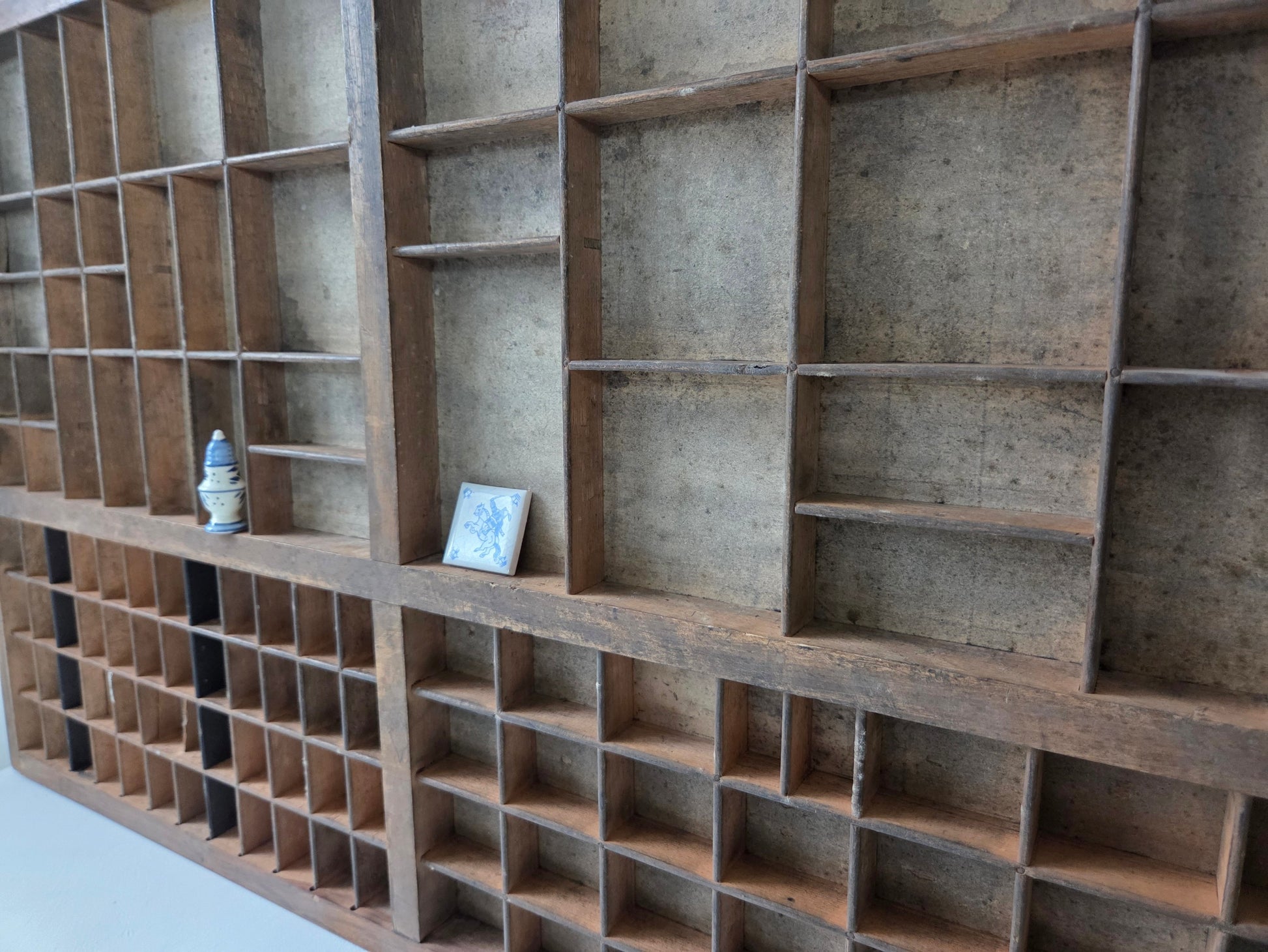 drukkerijletterbak met gebruikssporen