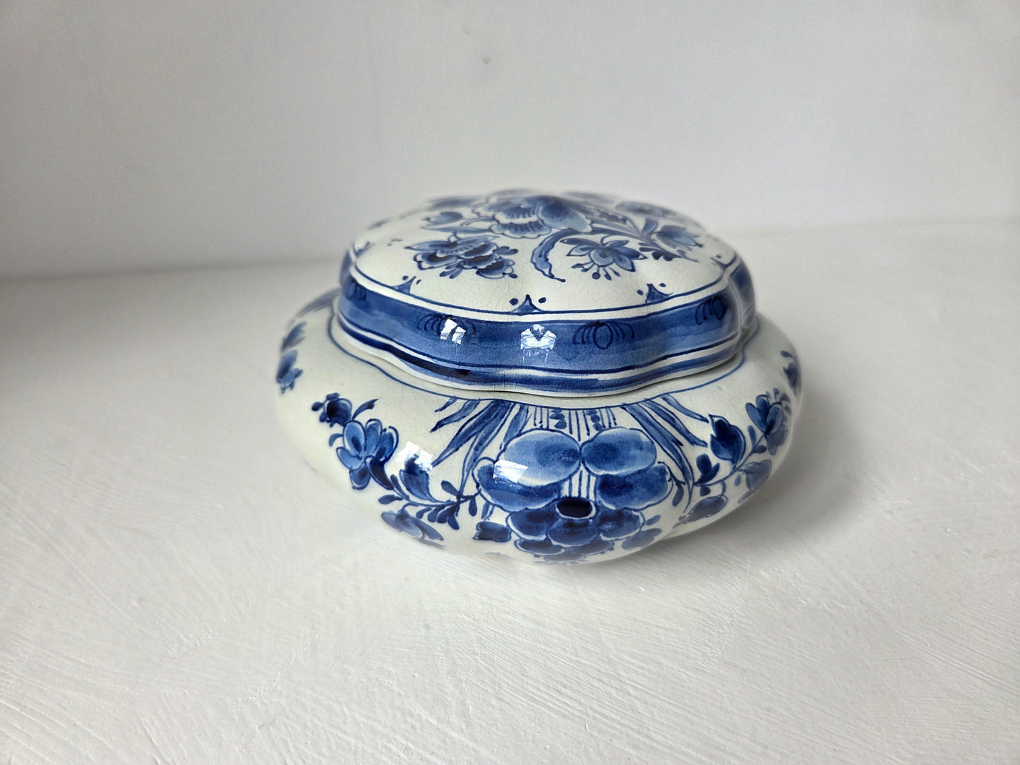 vintage Delftse bonbonnière met deksel