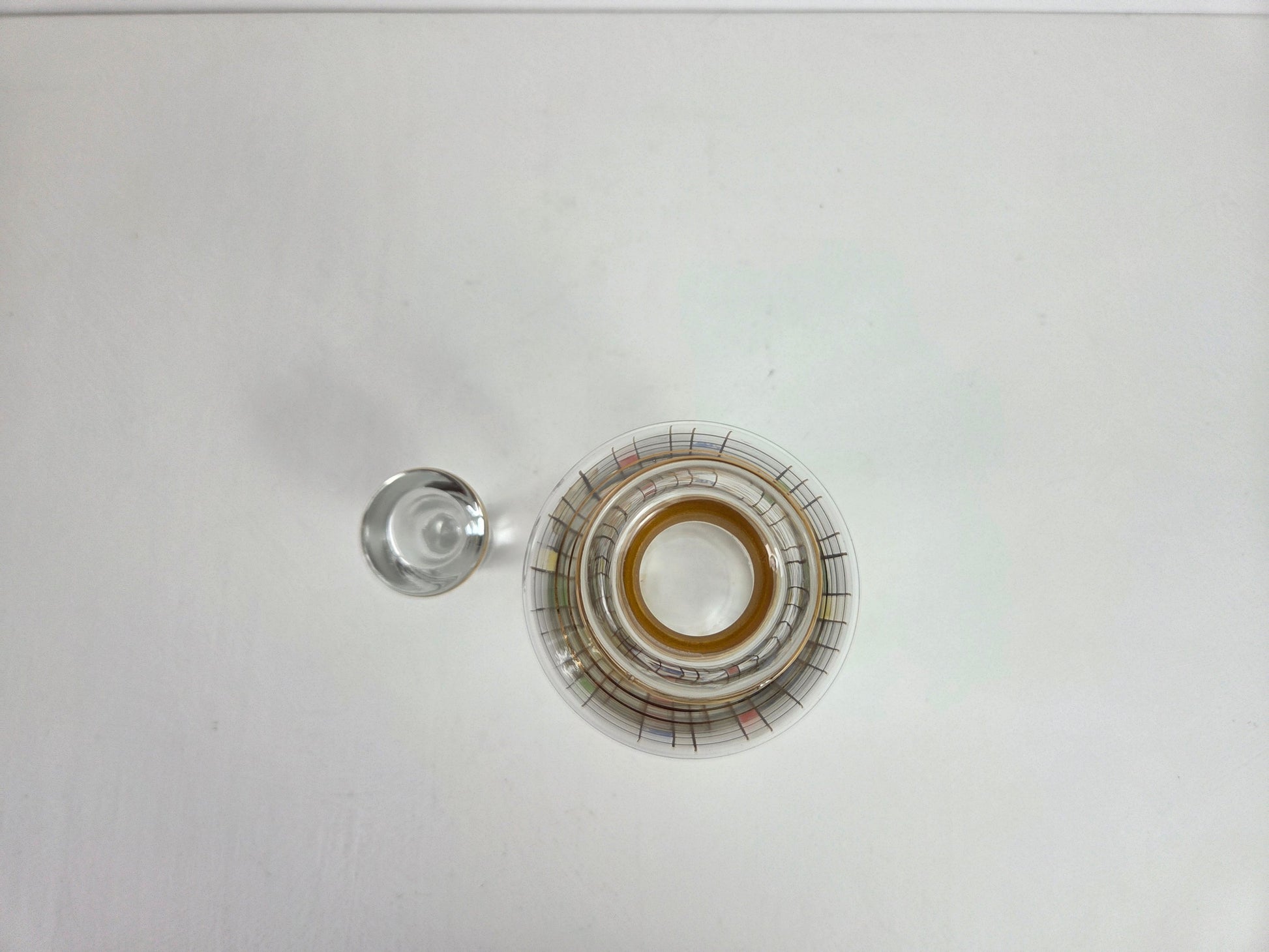 karaf cristallerie de hartzviller handbeschilderd
