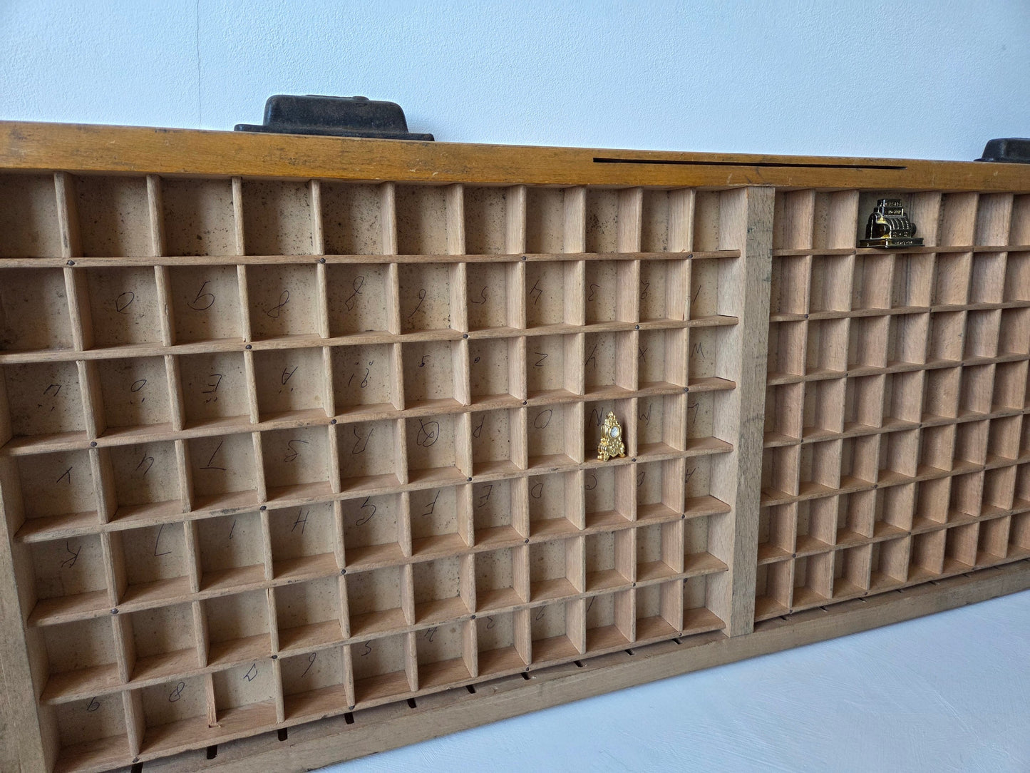 vintage letterbak hout drukkerij gelijkmatige indeling