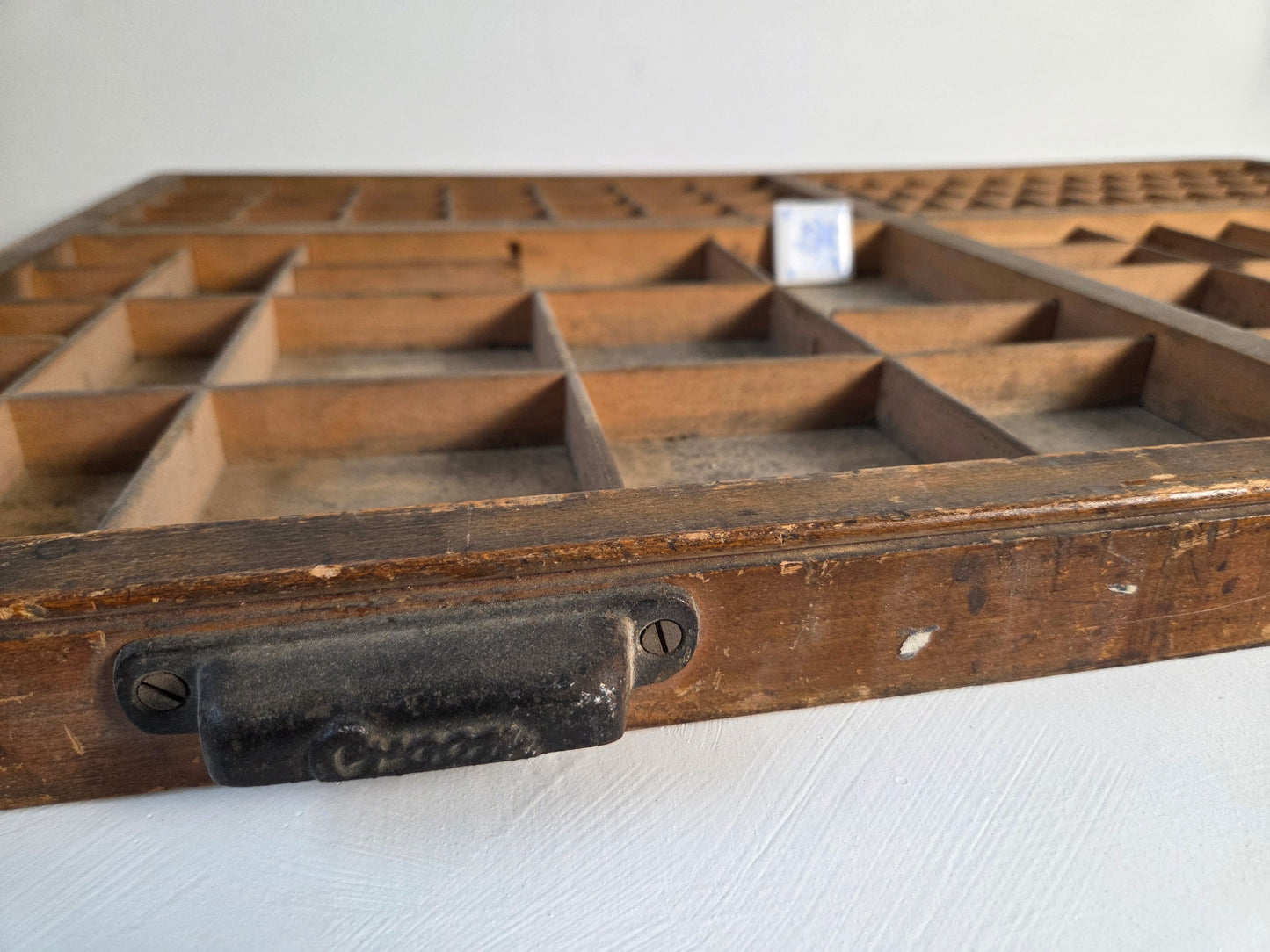 oude letterbak voor loden drukletters