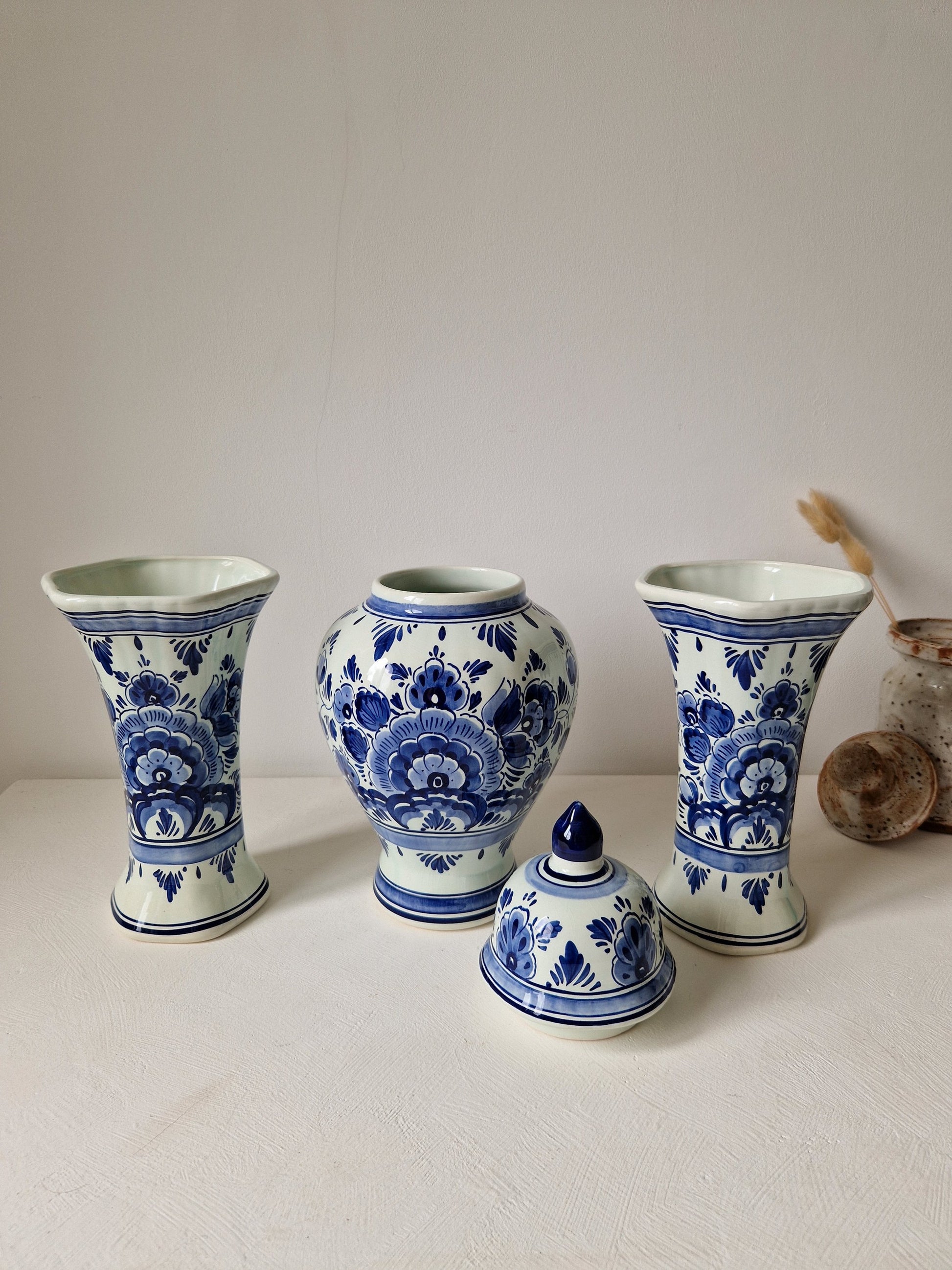 handgeschilderde delfts blauw vaas