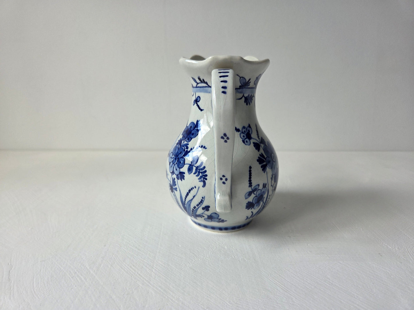 Royal Delft kannetje met schenktuit