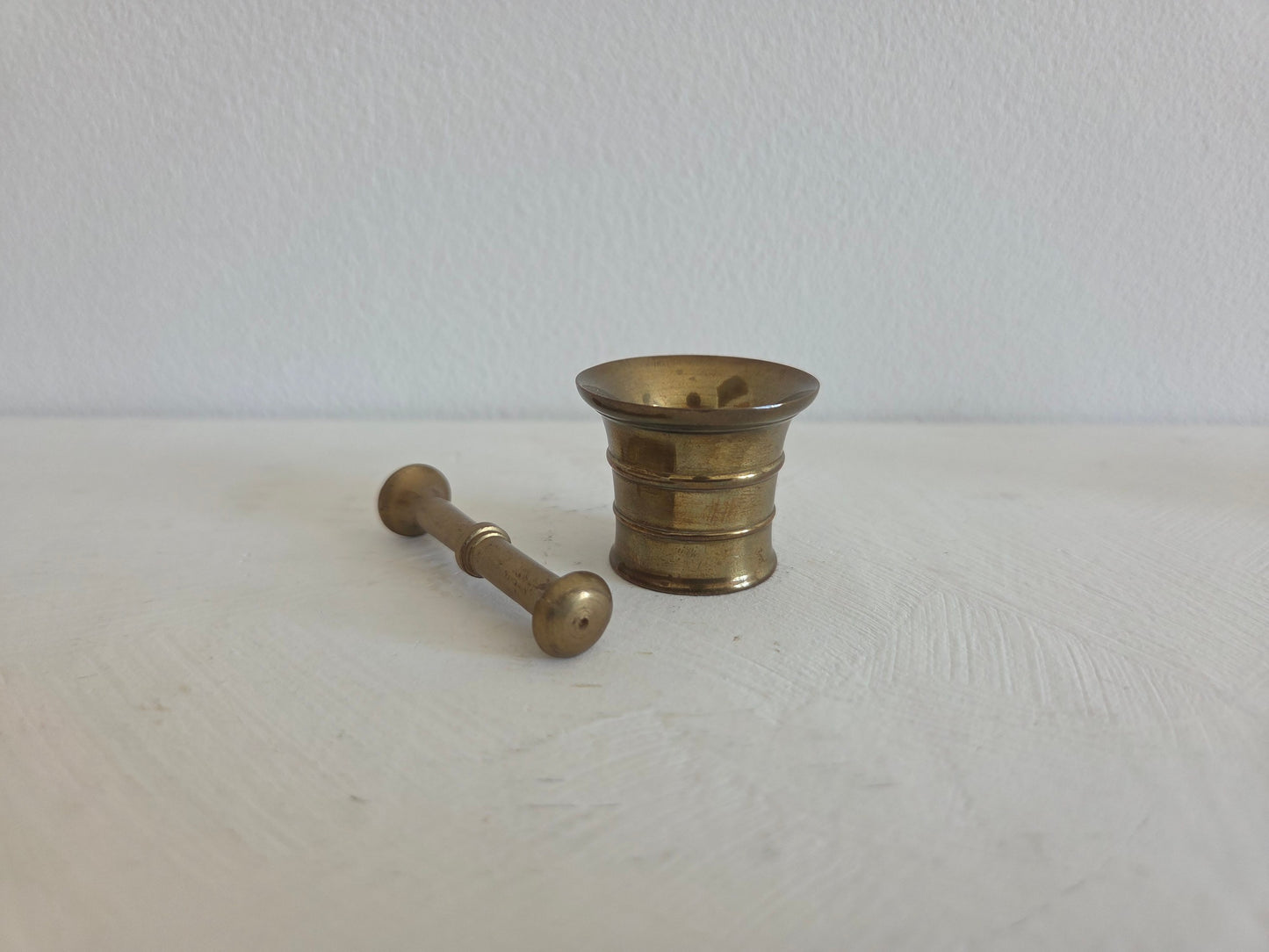 miniatuur vijzel en stamper messing