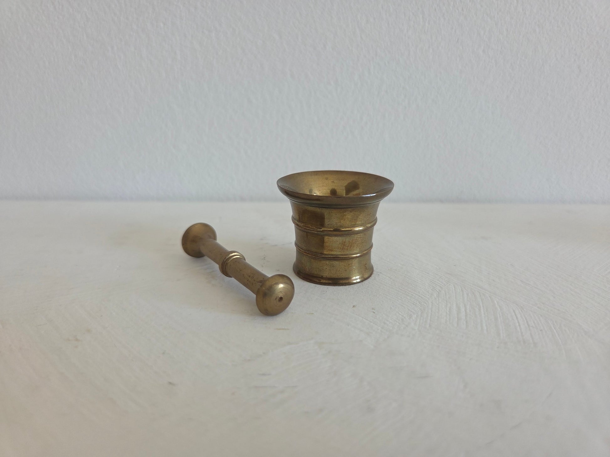 miniatuur vijzel en stamper messing