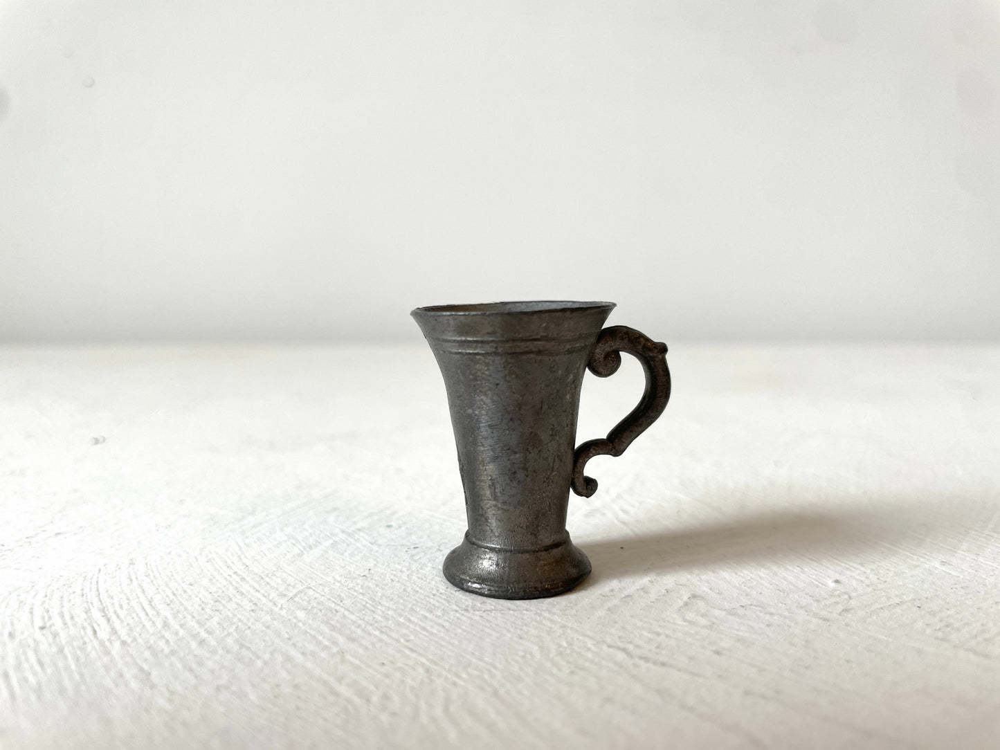 tin miniatuur voor letterbak