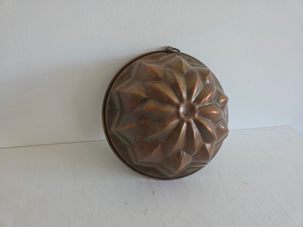 vintage koperen bakvorm met patina