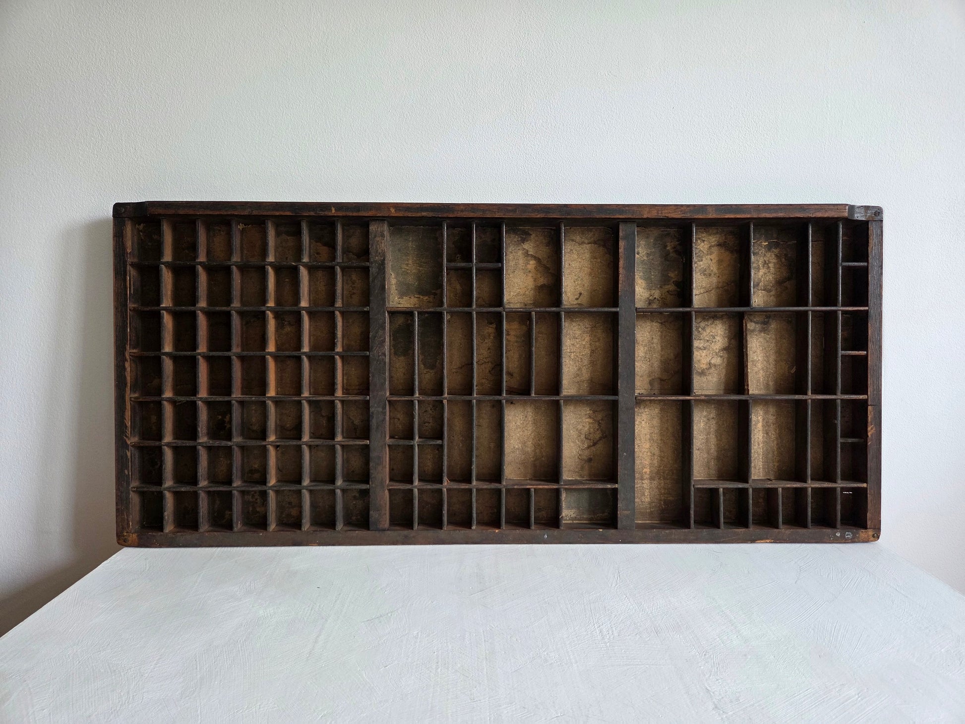 houten drukkersbak 102 vakken verschillende maten vintage