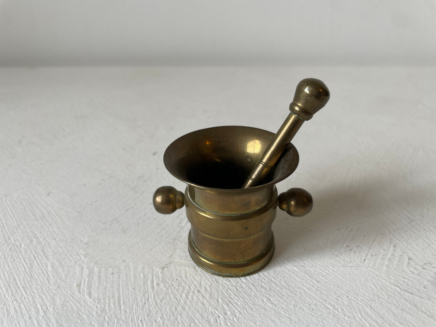 messing vijzel miniatuur voor letterbak