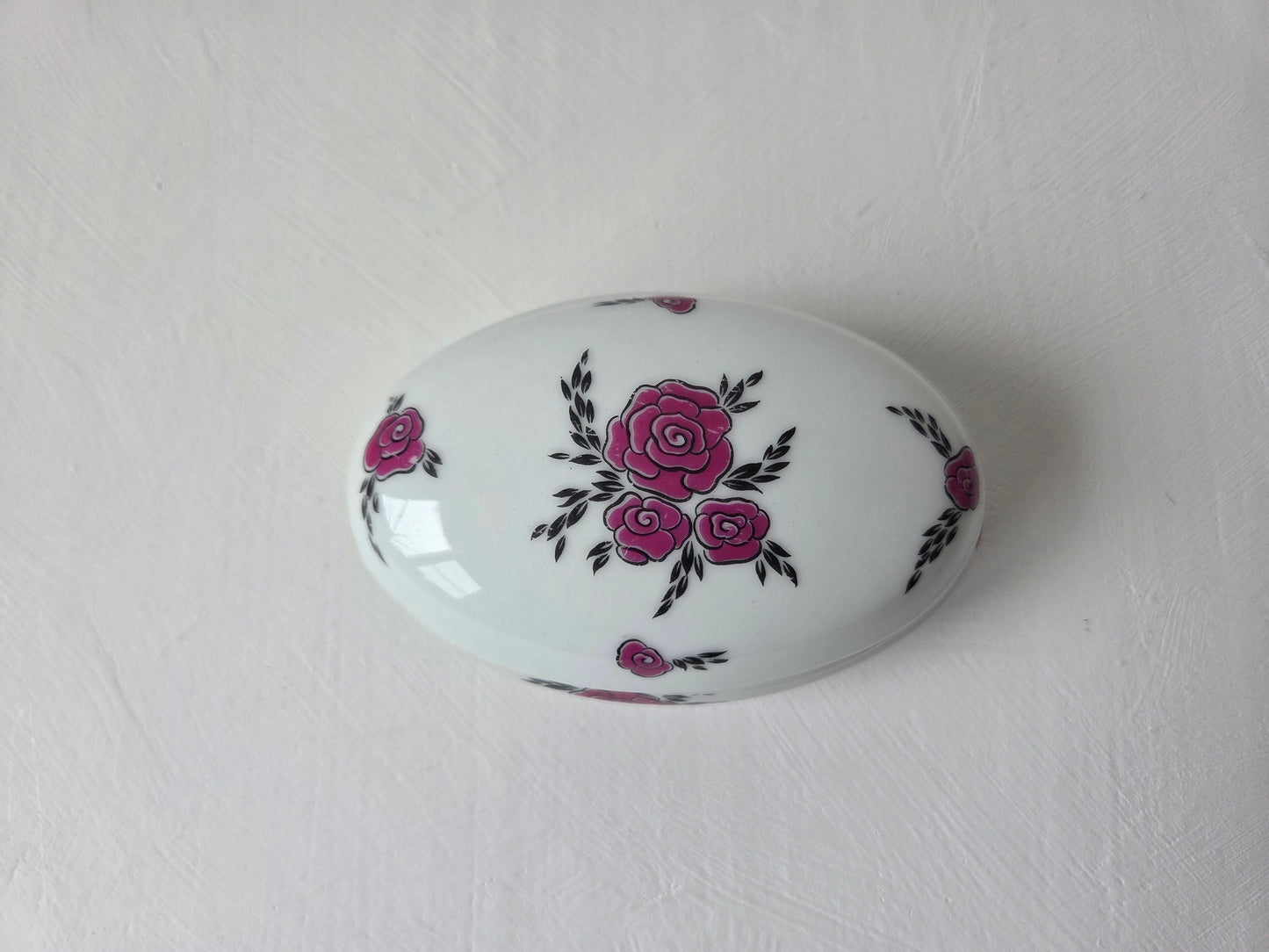 Limoges sieradendoosje ovaal roze bloemen vintage Frans