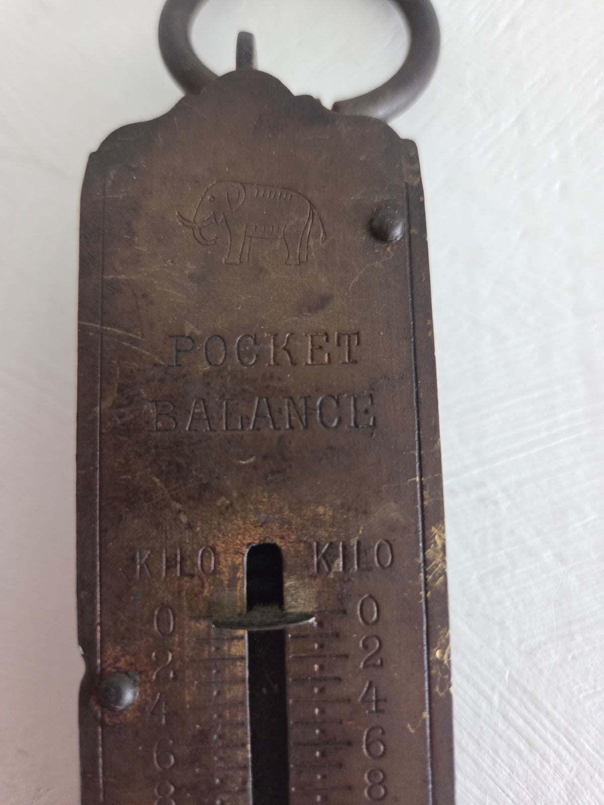 messing pocket balance gegraveerd opschrift olifant