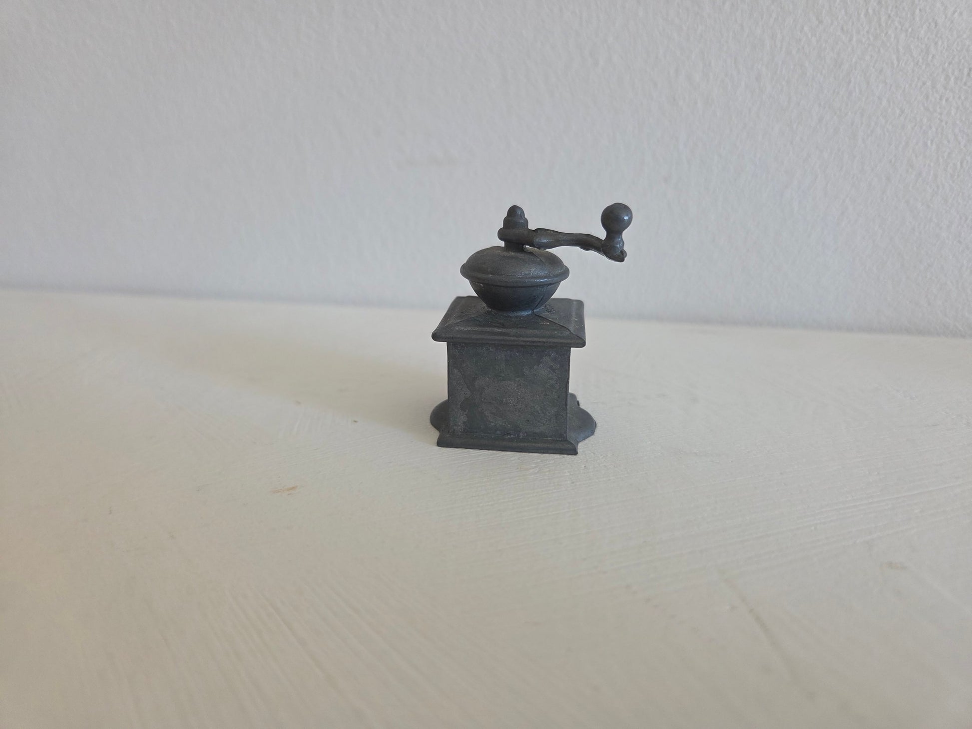 tinnen koffiemolentje leuk voor in letterbak