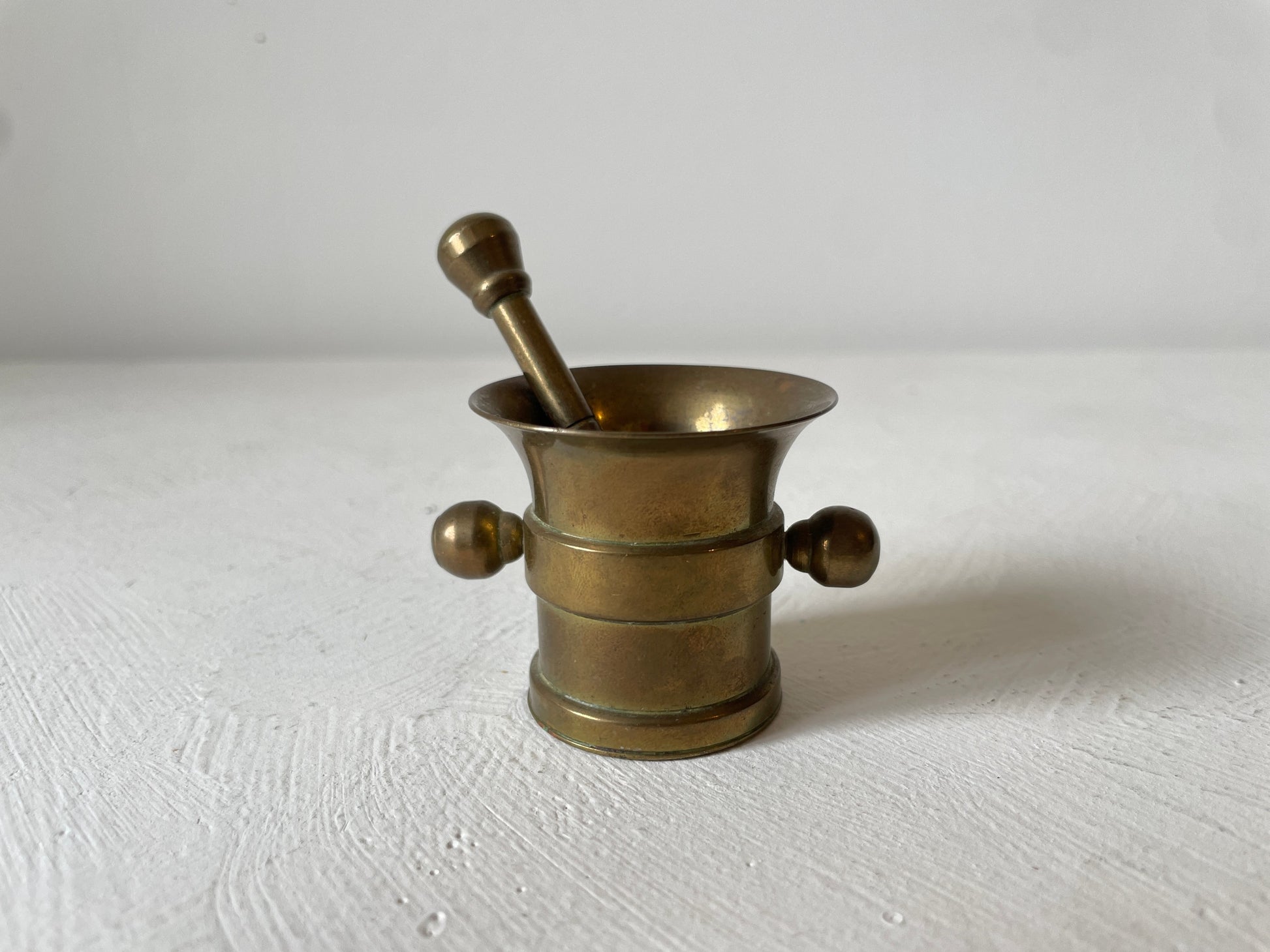 kleine vijzel met stamper made in holland