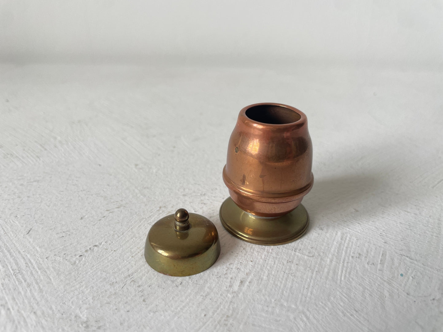 brocante koperkleurig miniatuur potje