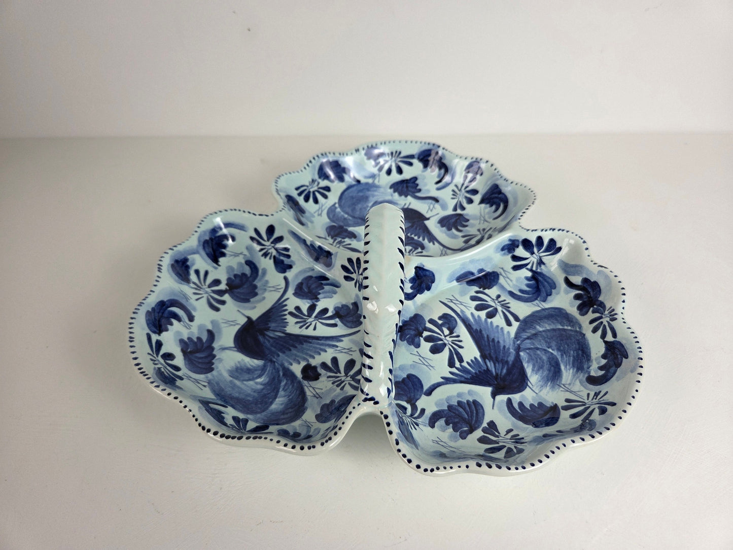 Delfts blauw aardewerk schaal met opstaande rand