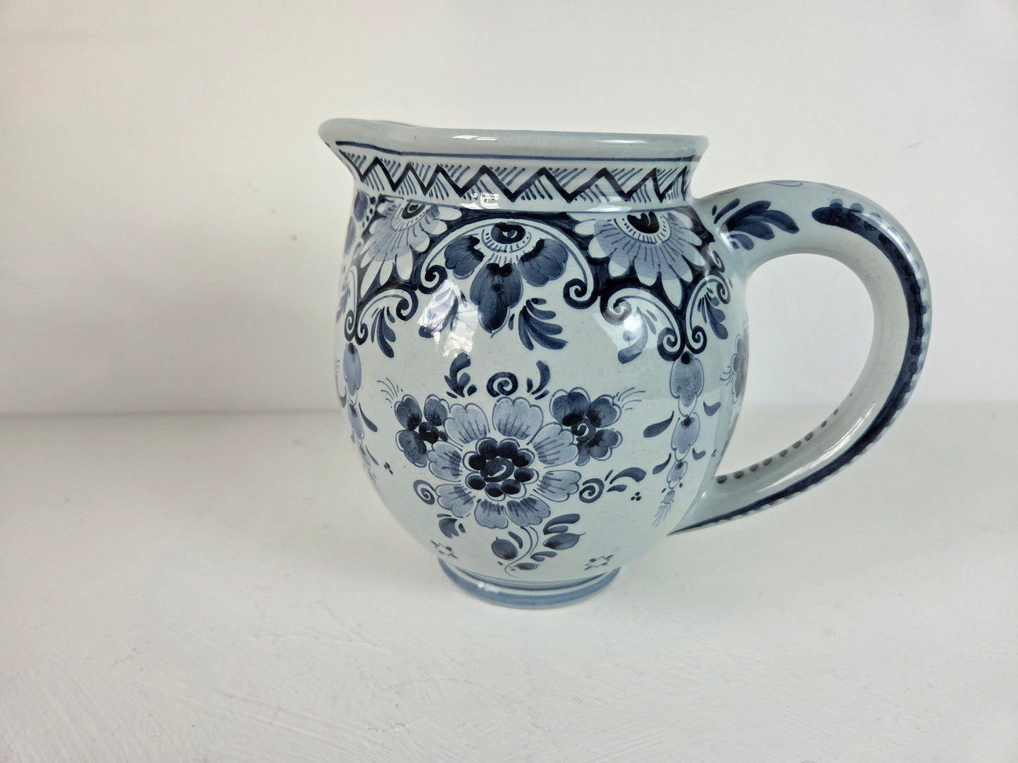 Onderzijde kan met PS merkteken en letter N