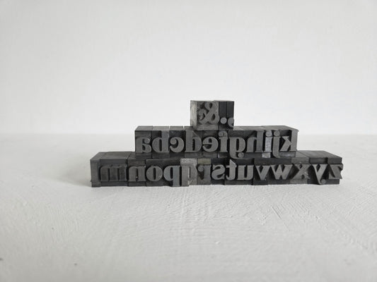 antieke drukkerijletters lood serif ambacht nijverheid