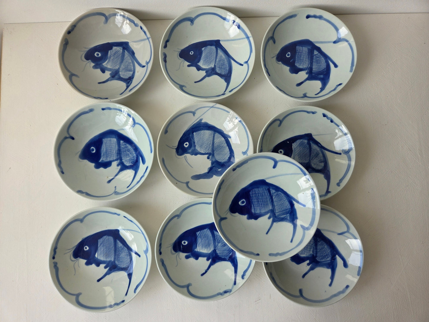 rand van schaaltje met kleine chip