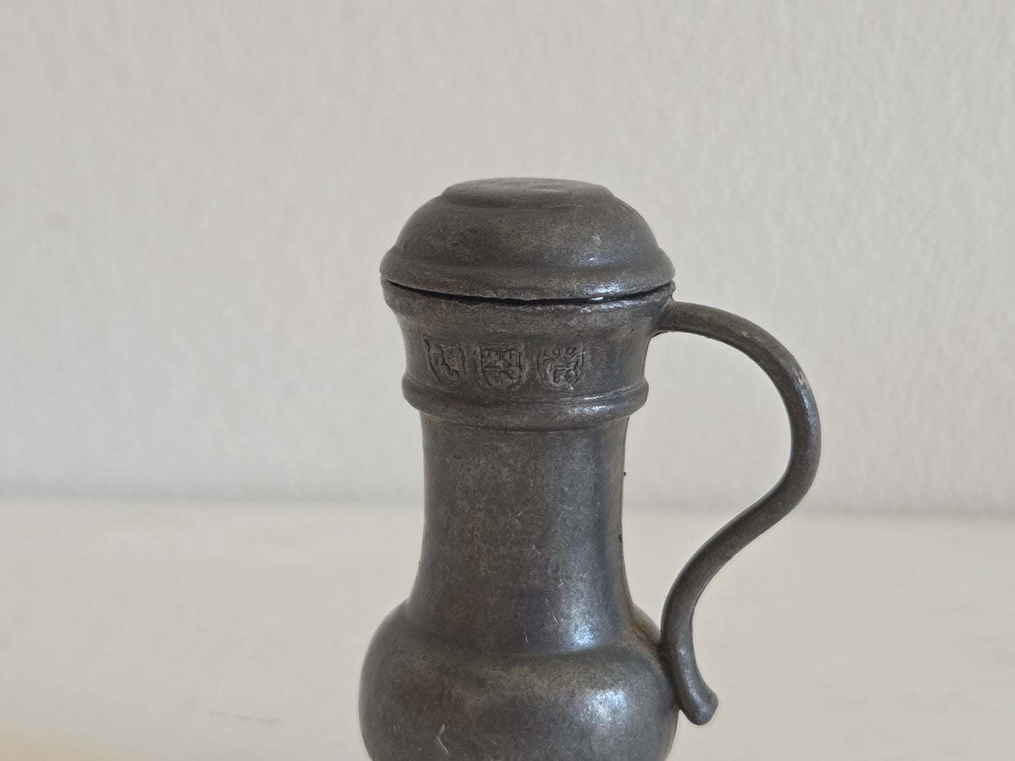 miniatuur letterbakkannetje van tin