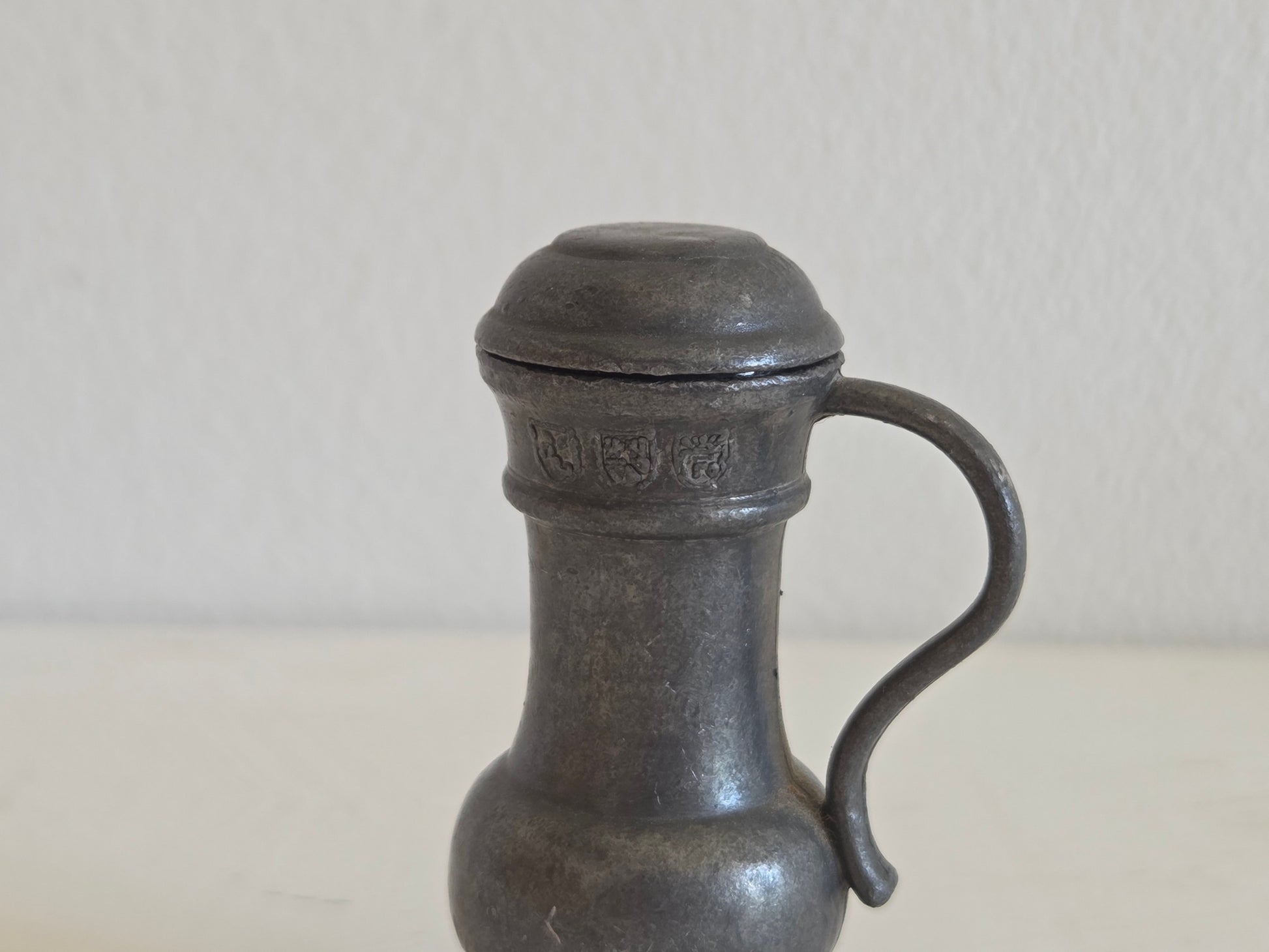 miniatuur letterbakkannetje van tin