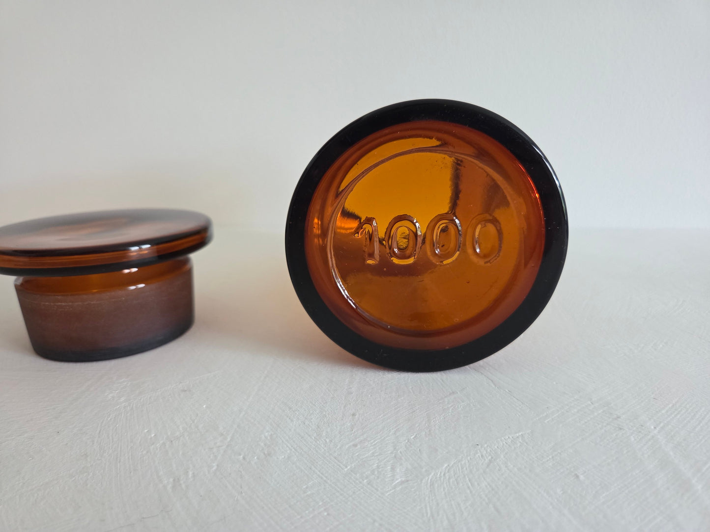 amberkleurig glas apothekerspot losse glazen deksel