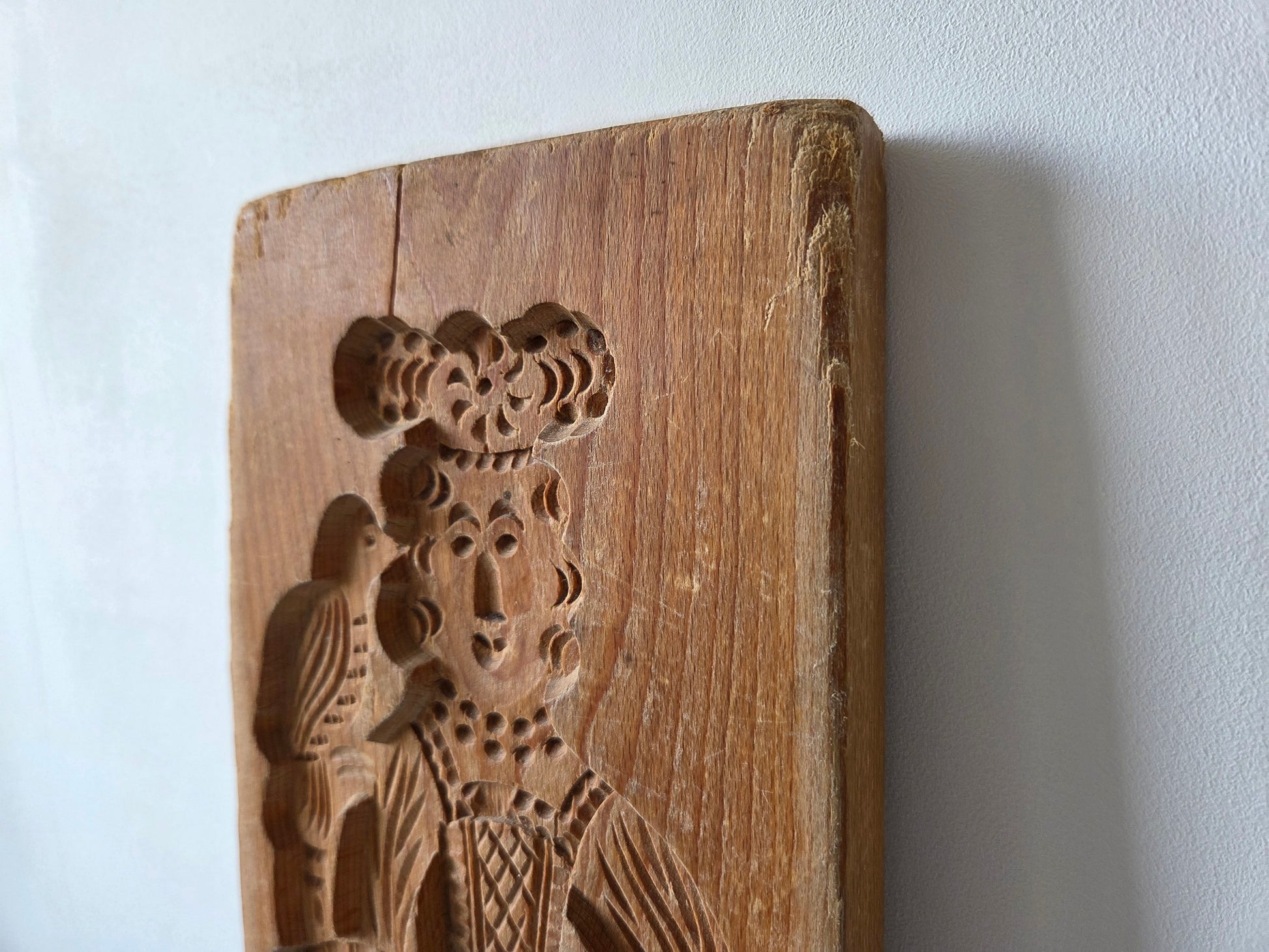 vintage speculaasplank met gebruikssporen