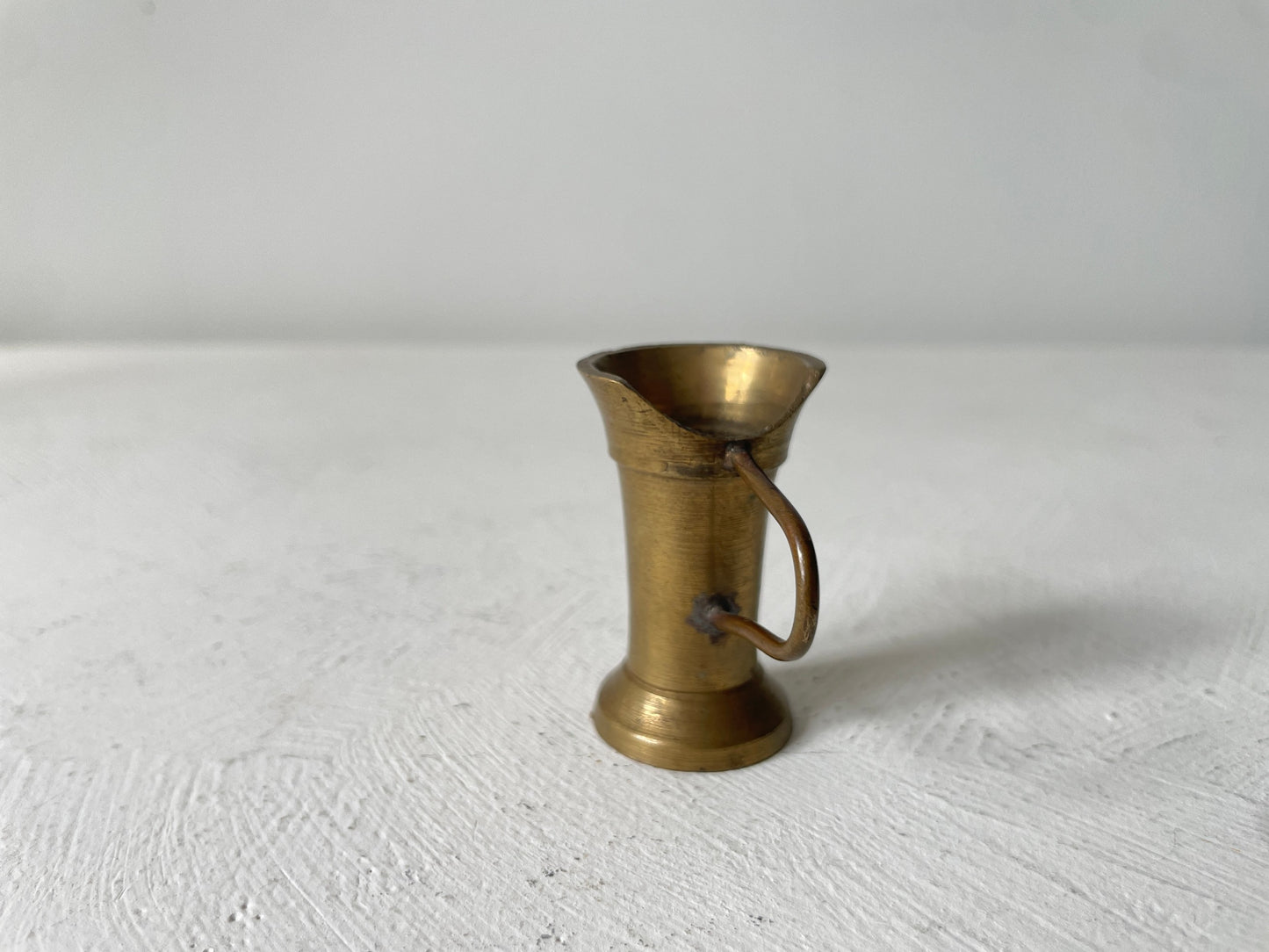 miniatuur kannetje voor letterbak