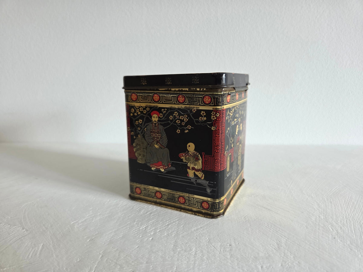 oud metalen theeblik Chinees decor bloesemtakken figuren