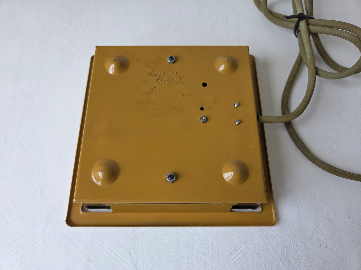 retro rechaud Inventum mosterdgeel keramische tegel
