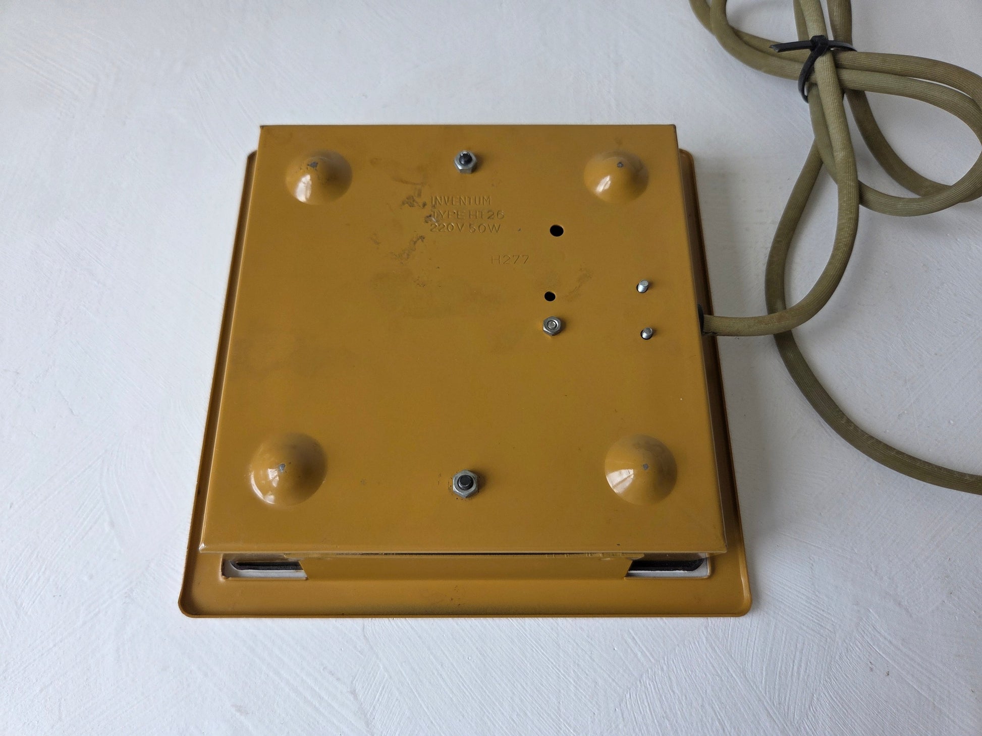 retro rechaud Inventum mosterdgeel keramische tegel