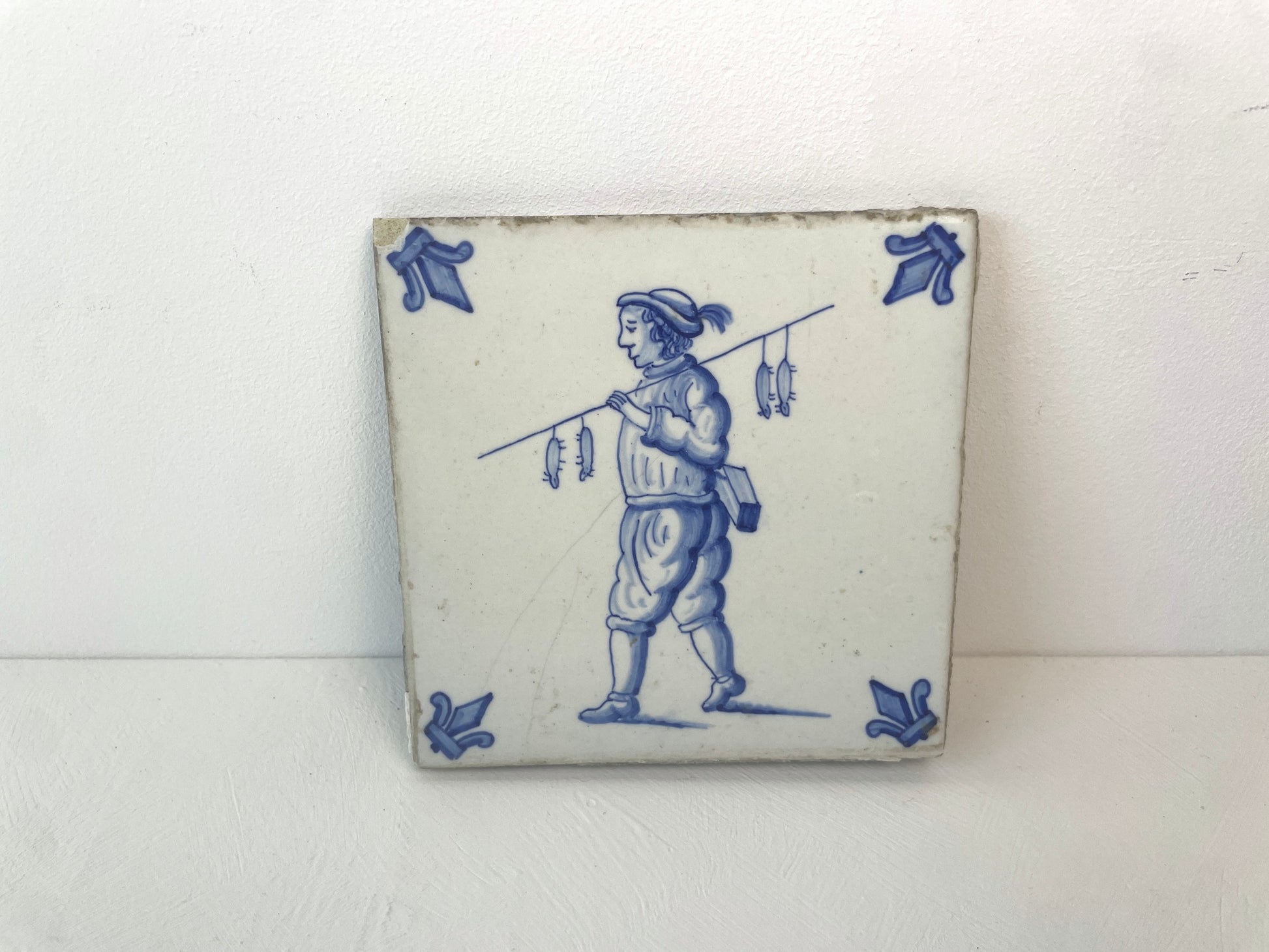 Detail van de Rattenvanger op oud tegeltje