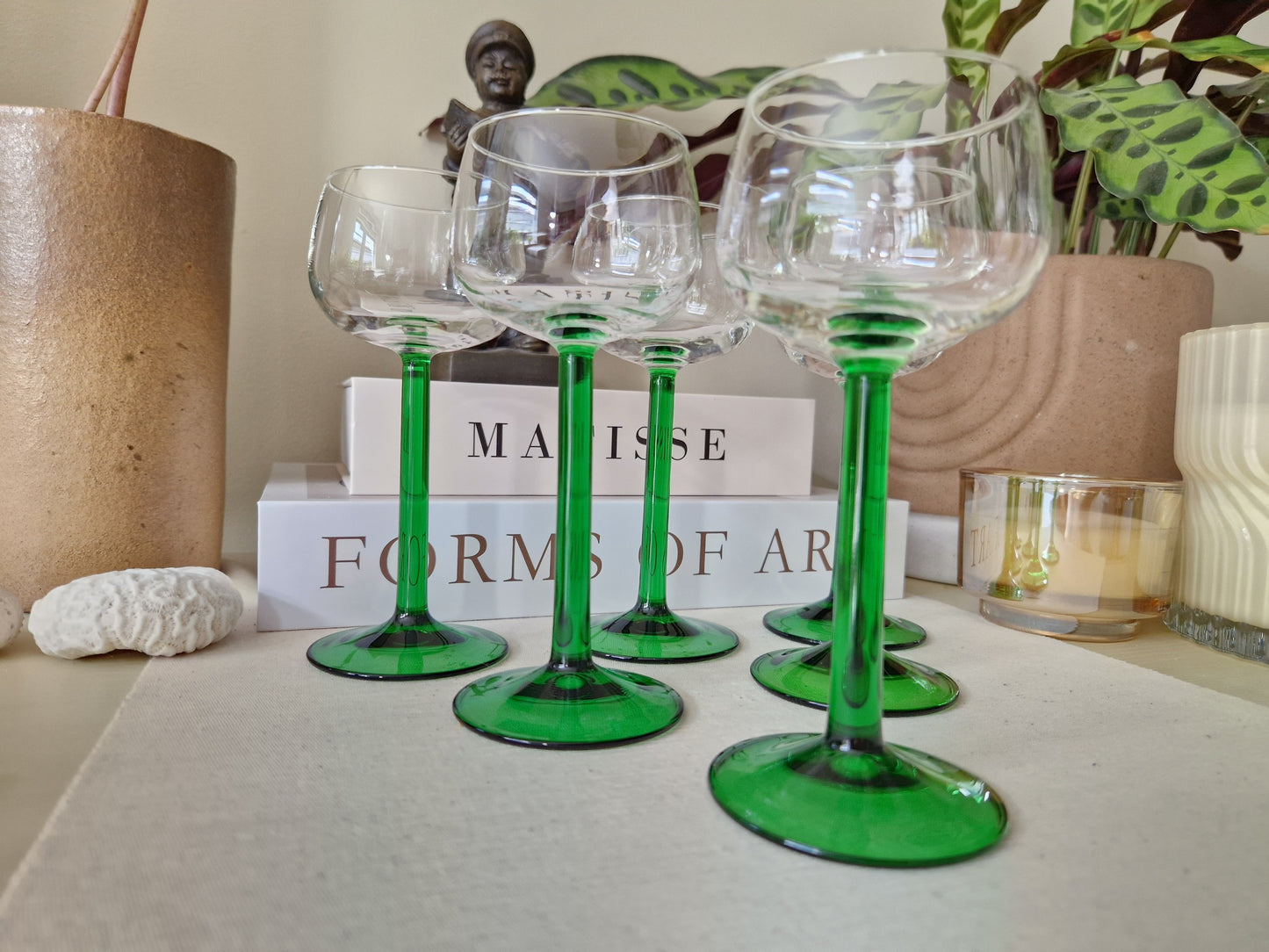 Set van 6 Vintage Franse Wijnglazen met Groene Steel