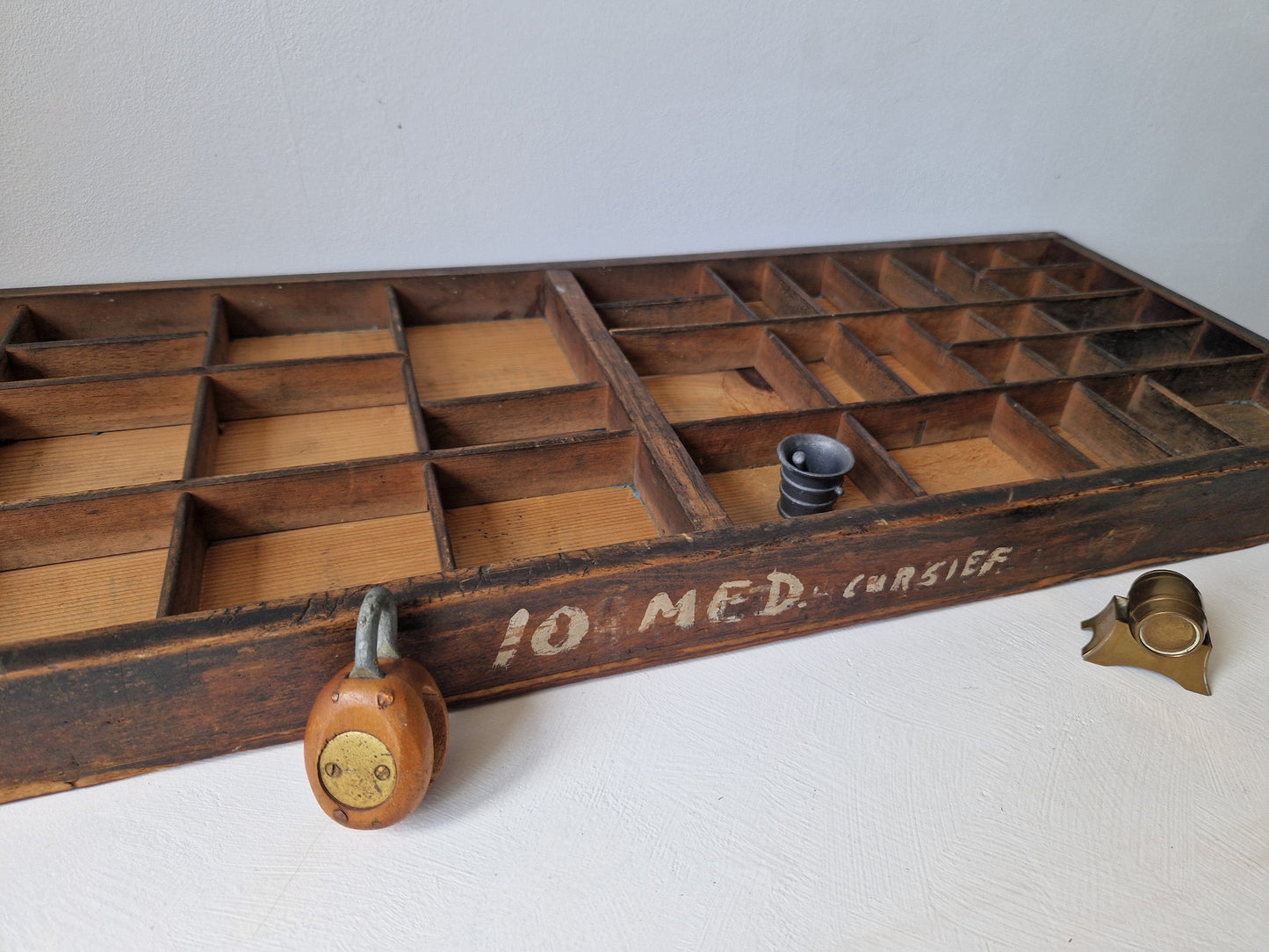 houten letterbak om neer te zetten of op te hangen